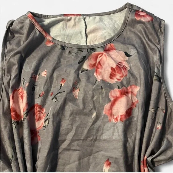Floral Sleeveless Tunic Top, Gray with Pink Roses, Size 2XL (fits more like a L) - Picture 2 of 3